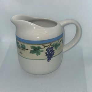Pfaltzgraff Creamer Vintage Replacement Dinnerware